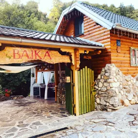 Fairytale Chalet House - Image 4