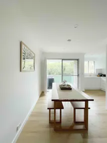 Apartment In Freshwater - Image 2
