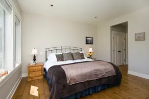 Stunning Cottage in Quiet area by the Beach QL10 - Image 2