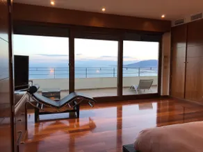 Beautiful house with ocean and mountain views - Image 3