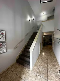 Comfortable townhome in center of NWA - Image 3