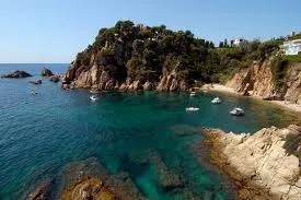 Charming Apartment in Blanes - Sea View and Pool - Image 2