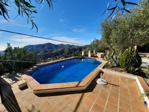 Villa with private swimming pool. - Image 4