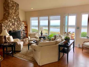 GEM ON THE OREGON COAST - Image 3