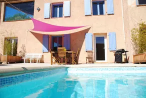 Basil in a hillside villa - Image 2