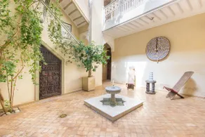 Riad Mzudi | Discreet Luxury & Bright Patio - Image 4