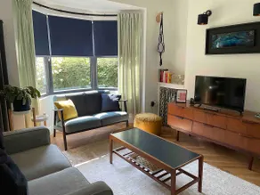 Cheerful 2 bed house on Causeway Coastal Route with parking - Image 4