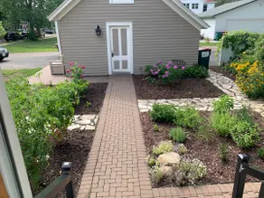 Cottage in historic Hudson, 5 blocks from DT - Image 5