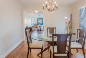 Beautiful cozy Riverside Heights home king bed - Image 2