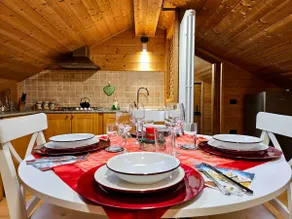 Cabin surrounded nature with views of the valley - Image 2