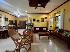 Rustic home near the sea & mountain - Image 2