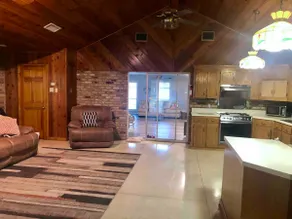 Cajun Properties- 3 bedroom 2.5 bath, bonus room - Image 5