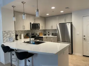 Modern and Cozy at Irvine Spectrum and Disneyland! - Image 2