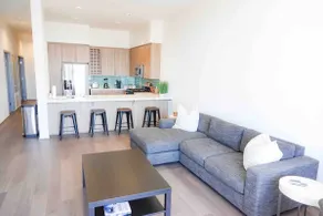 Spacious + Sunny 3bd in the Heart of Little Italy! - Image 3