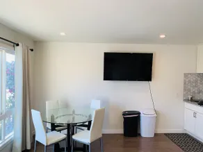 Incroyable chambre lumineuse et nouvelle airbnb 2. Près de SFO! - Image 2