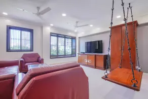 Entire 3bhk at Hill Road, Bandra West 4,5&6 - Image 2