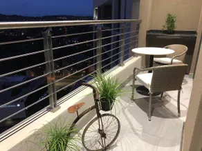 Menlyn Maine One Bedroom Penthouse. No Loadshed! - Image 5