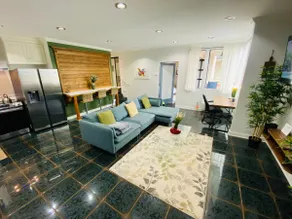 Spacious cozy 1-bedroom condo near beach - Image 5