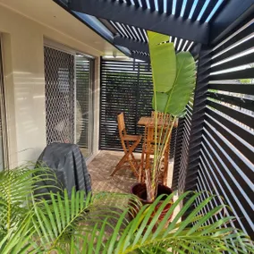 Palm View with a magnesium mineral pool Hervey Bay - Image 3