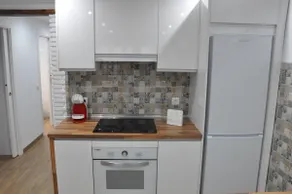 Angela's little house - Image 2