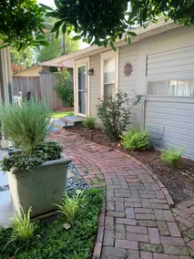 The Carriage House in Maple Ridge - Image 3