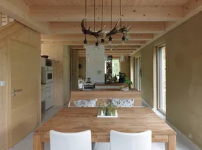 Living with wood, stone, glass and clay - Image 2