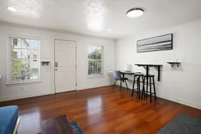 Live & Play in River Oaks / Heights - Image 4
