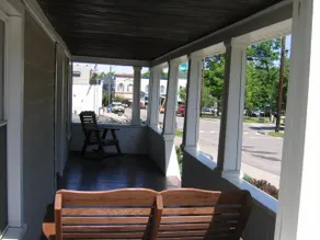 Cottage on the Square in the Heart of Hammondsport - Image 2