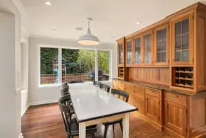 7 BDRM QUEEN ANNE RETREAT - Prime/Quiet location! - Image 4