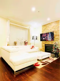 3-bedroom home in Vancouver Central /Near Airport - Image 2