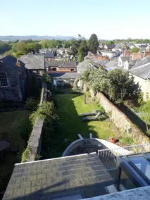 Location!-Garden-King-Parking-300MBPS-SmartTV - Image 3