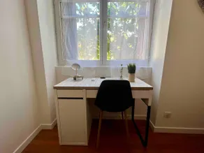 Full Balcony · 3 Air-Conditioned Apartments Gare Vi - Image 4