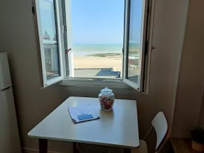 🏖️ F2 – 30 m2 facing the sea - Image 2