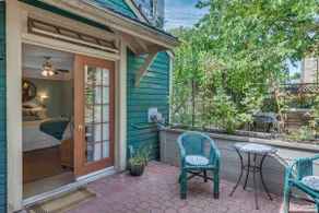 Private Cottage in Downtown Central - Image 3