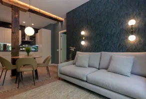 BIG 4 ROOMS in a Centric Home Parking Included - Image 2