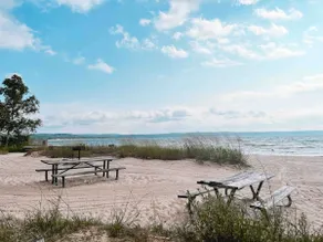 Close to beach, ski hills, hiking, shopping & more - Image 3