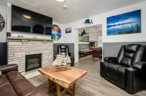 ★ Under the Sea ★ Private Home with Game Room ★ - Image 2