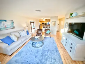 Costal Oasis with POOL, PING PONG, close to BEACH - Image 3