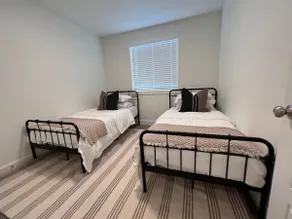 Cherry Peak Retreat… a lovely 3 bedroom townhouse - Image 5