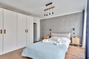 Splendid 3 bdrs Flat in a Prime Location of Paris - Image 4