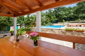 Holiday home Ecio, with a large garden, fenced - Image 2