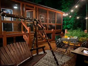 *Mtn. VIEW! Hot tub, hammock swings, Pet Friendly! - Image 4