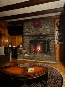 Four Season Cozy Cottage on Lake Mattawa - Image 5