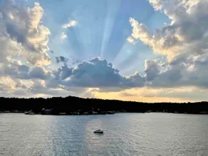 The BEST cove! Private dock, HUGE deck and more! - Image 5