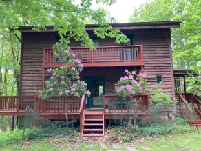 Daylily Retreat @ Lake Resort w/Indoor Pool - Image 3