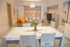 3 Bedroom modern spacious apartment communal pool - Image 5