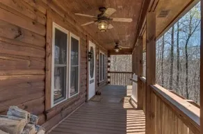 Horseshow Hideaway – Pet Friendly Cabin, 7 Minutes to TIEC - Image 5