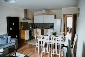 Spacious and comfortable 2-bedroom apartment - Image 5