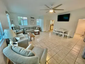 Atlantic Beach House w/Ocean View Hottub on Quiet Beach, king beds, fast WiFi - Image 5