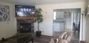 3 bedroom residential home with parking on premise - Image 5